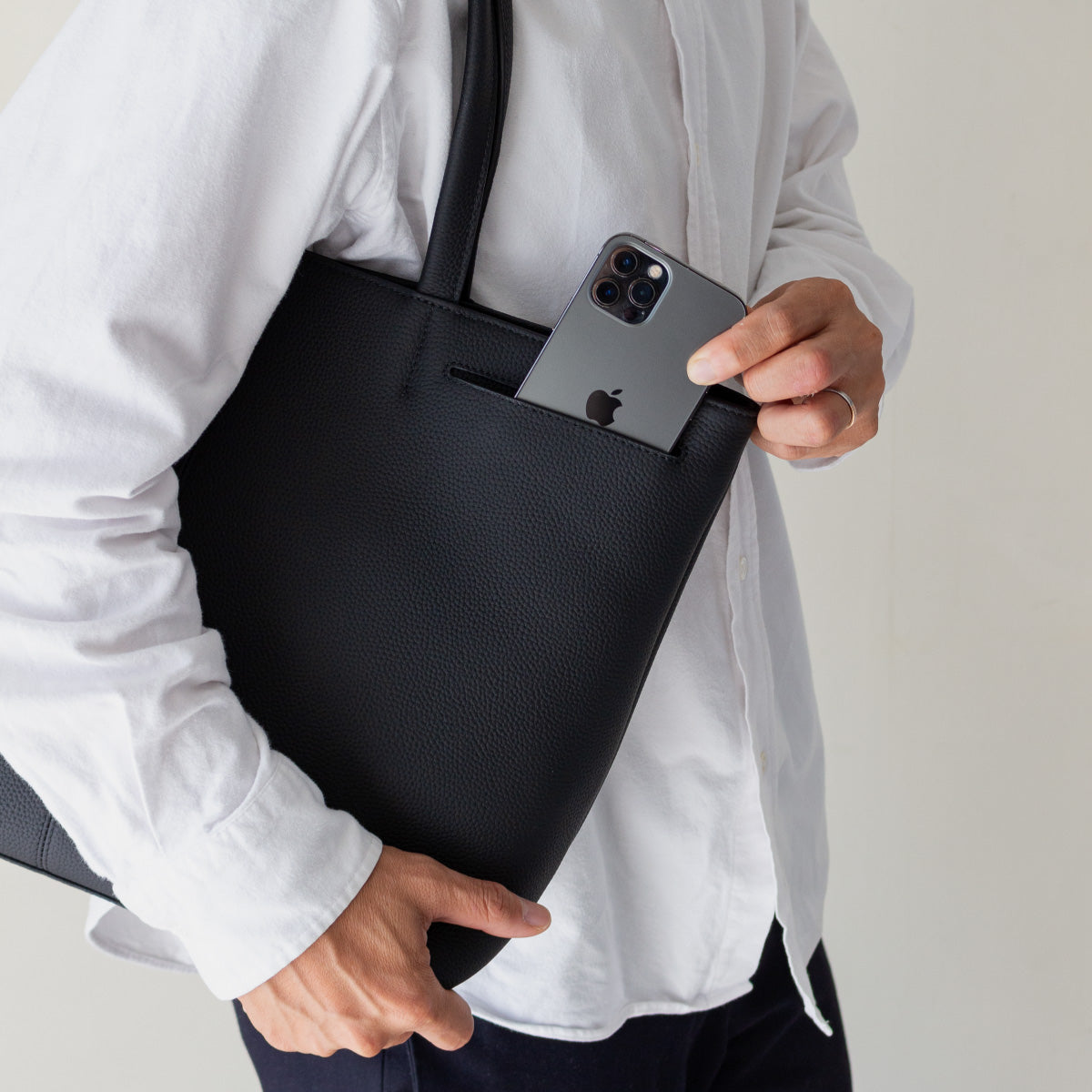 革靴屋が本気でつくった本革トートバッグ - TOTE BAG 100 – kuonn