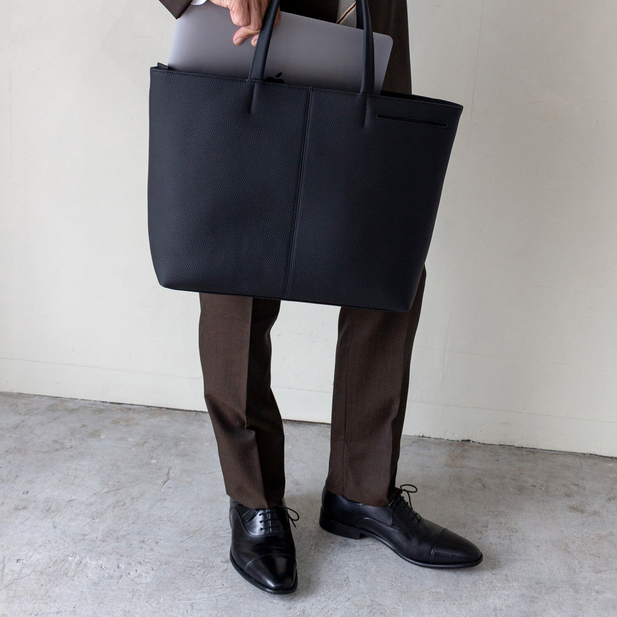 当店の自信作。靴屋が16年掛けてたどり着いた限りなく本物嗜好の一足 - Arno