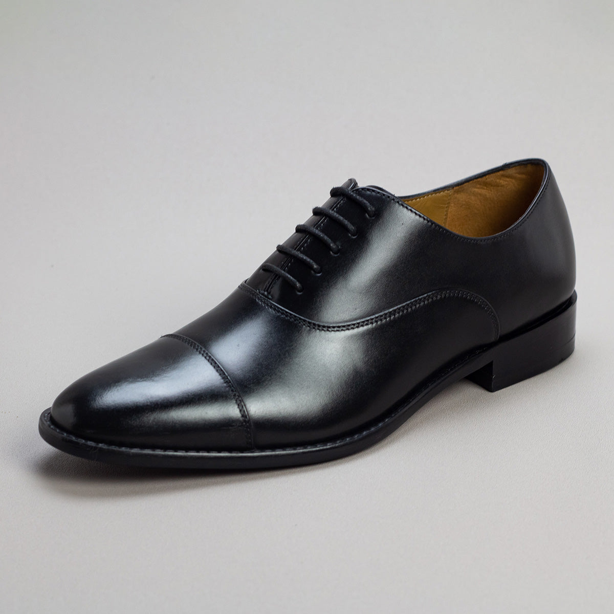 最高品質　貴重品本革レザーシューズビジネスシューズメンズシューズ　ハイエンドスタイリッシュローファーシューズ紳士革靴サイズ選択可 Arno - 売れ筋No.1 最高ランクの本革でつくったビジネスシューズ - BLACK ⁄ 24.0cm