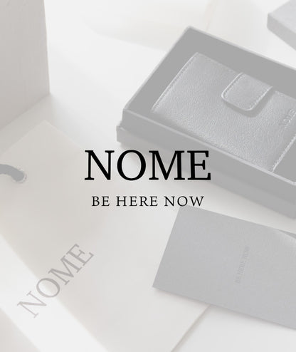 カードが飛び出すワンタッチ機能付きコンパクト財布 - NOME